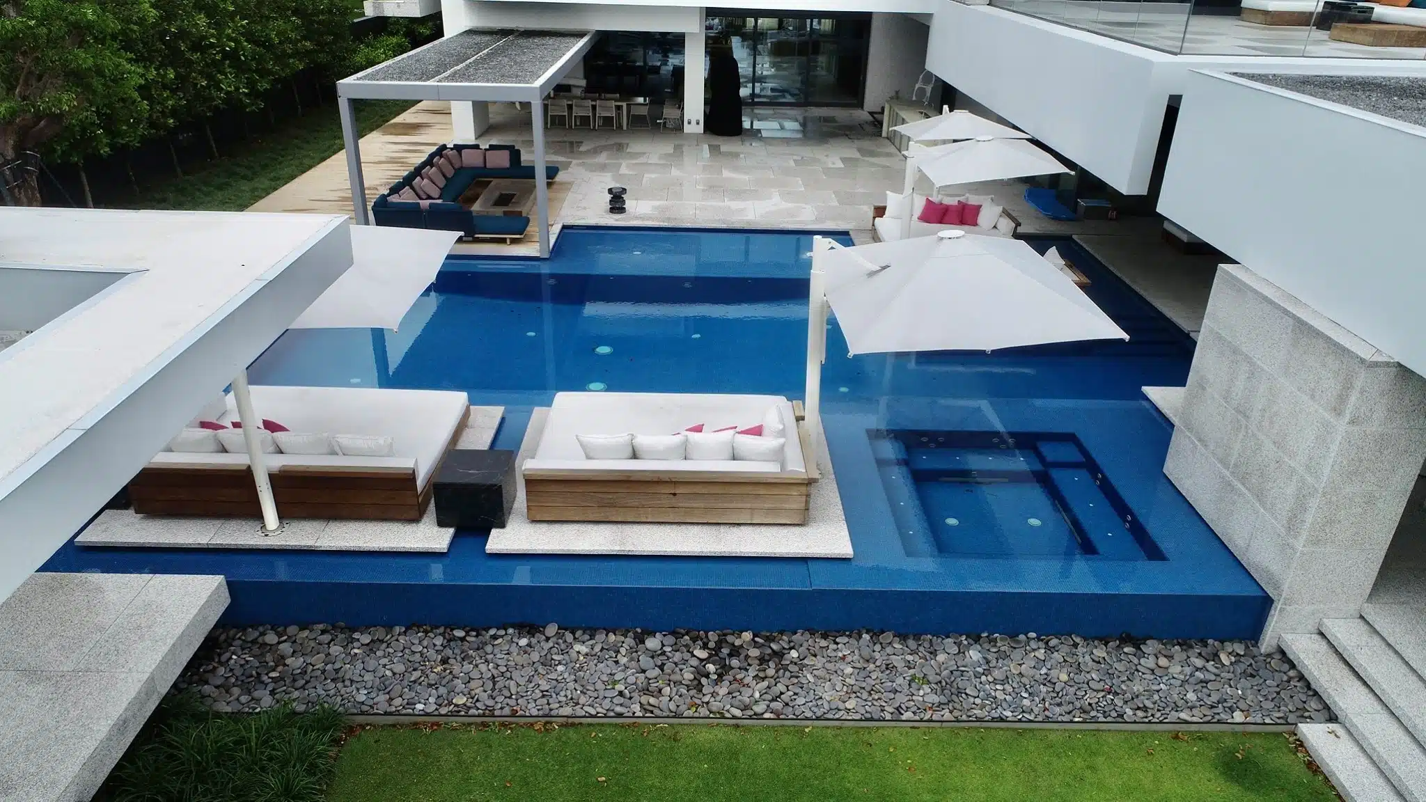 Professional Pool Cleaning in Royal Palm Beach FL